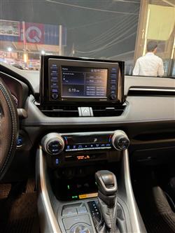 تۆیۆتا ڕاڤ 4